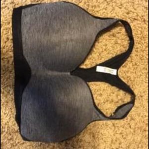 Women’s under armor bra